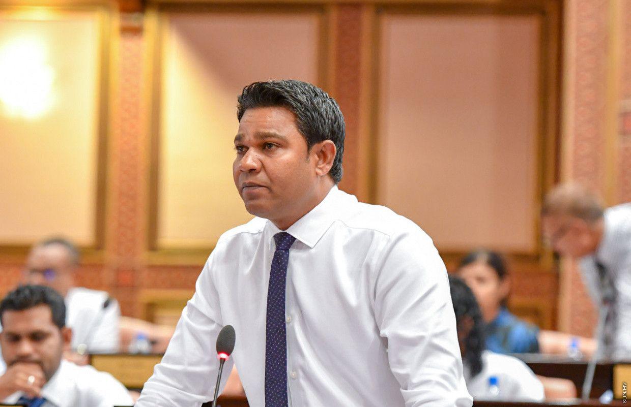 ކެނދިކުޅުދޫ ދާއިރާގެ މެމްބަރު އަހުމަދު އީސާ