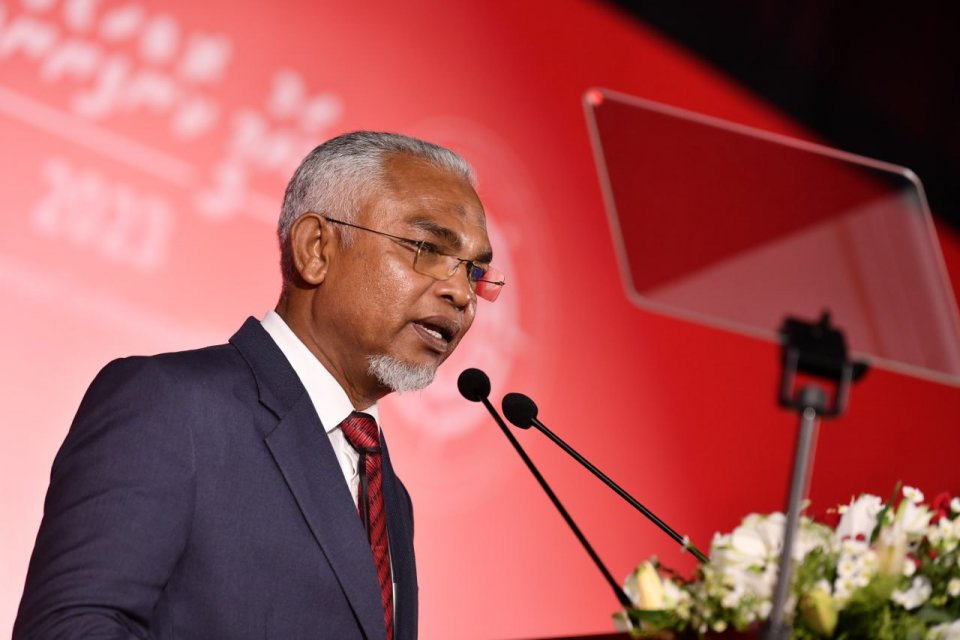 ގާސިމް ރިޔާސީ އިންތިޚާބުގައި ވާދަކުރަނީ ދިވެހި ތާރީޚަށް ރަން ސަފްހާތަކެއް ހަދިޔާކުރަން: އިޤްބާލް