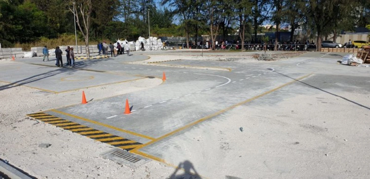 2 ރަށެއްގައި ލައިސަންސް ޓްރެކް ހުޅުވުމަށް ތައްޔާރުވެއްޖެ