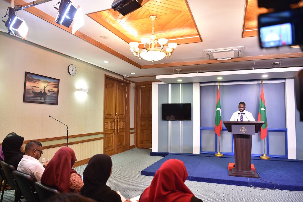 The spokesperson of the President's Office Mohamed Miuvaan at a press briefing.