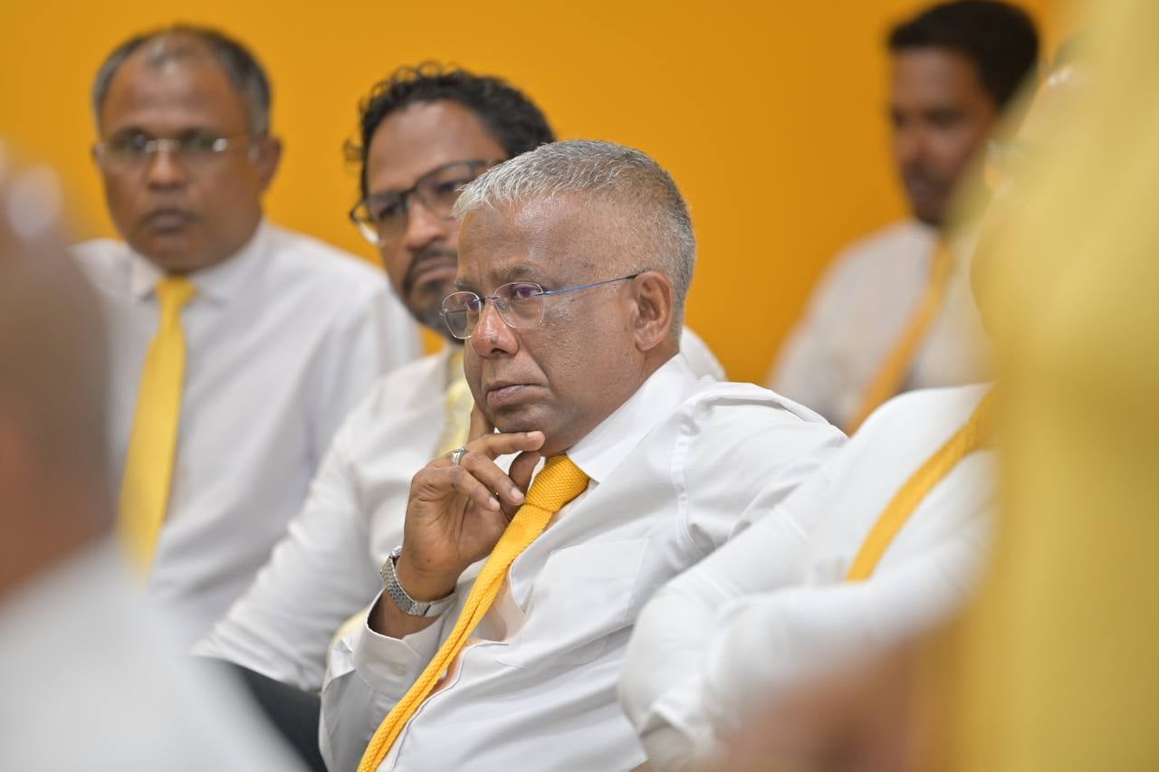 އެމްޑީޕީ ސަރުކާރުގެ ބޯހިޔާވަހިކަމުގެ މަޝްރޫއެއްގައި ދެމަފިރިއަކަށް އެކުގައި ފްލެޓެއް ނުދެން: އަކްރަމް