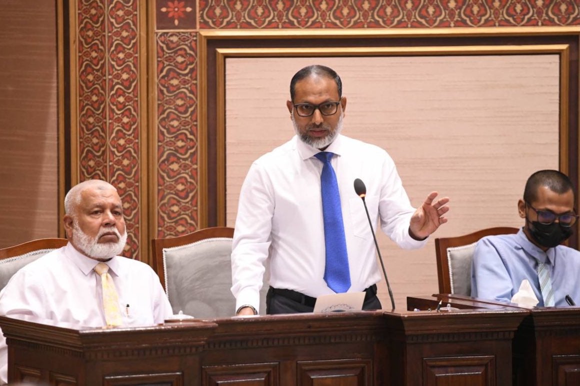 މަރުގެ އަދަބު ތަންފީޒު ކުރާނެތޯ ބަލަން އިމްރާން މަޖިލީހަށް ހާޒިރުކުރަނީ