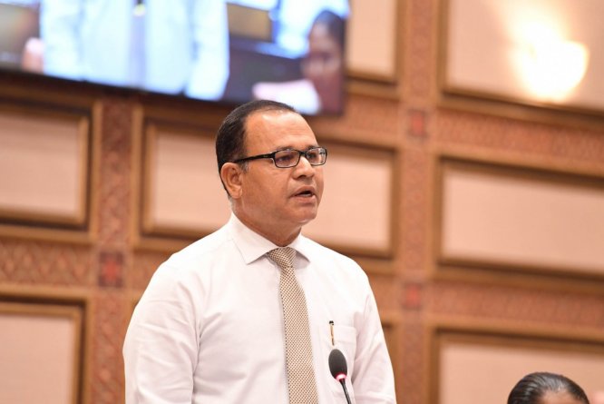 މީހުންނަށް ނޭނގި ޕާޓީތަކަށް ވައްދާ މައްސަލަ މަޖިލީހަށް