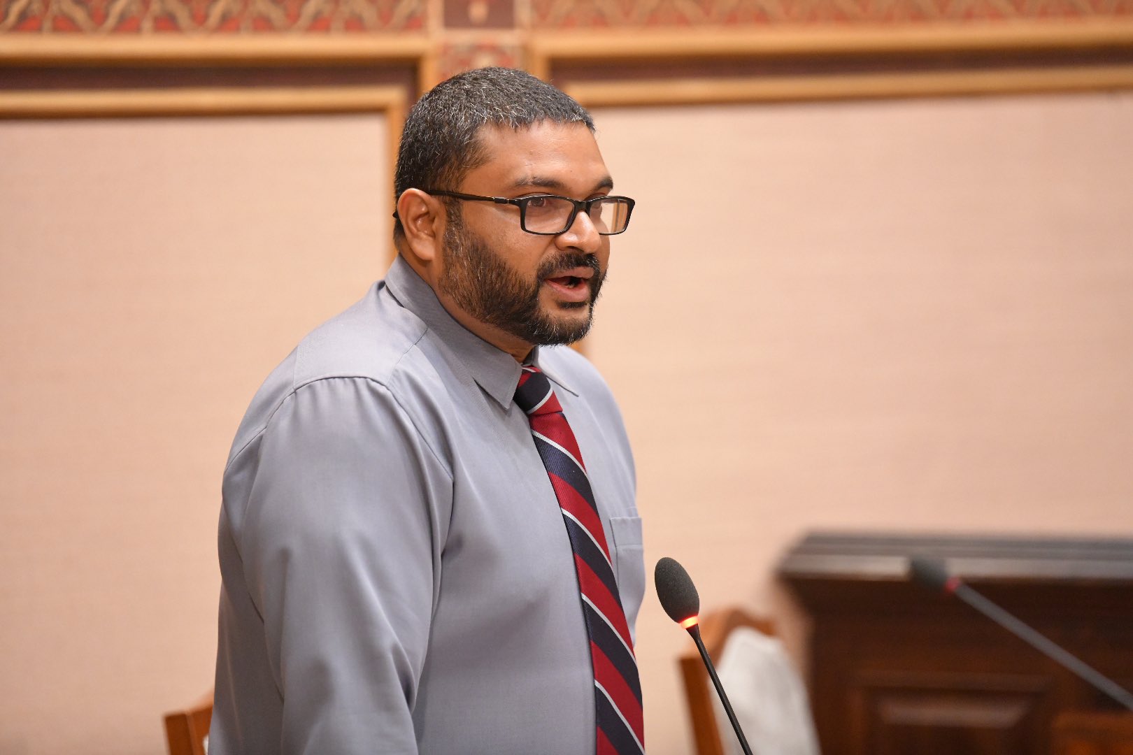 ދިފާޢީ ވަޒީރު މުޙައްމަދު ޣައްސާން މައުމޫން