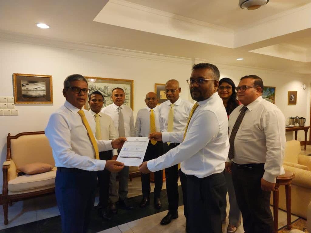 ރީކޯ މޫސަ އަލުން އެމްޑީޕީއަށް ސޮއިކޮށްފި