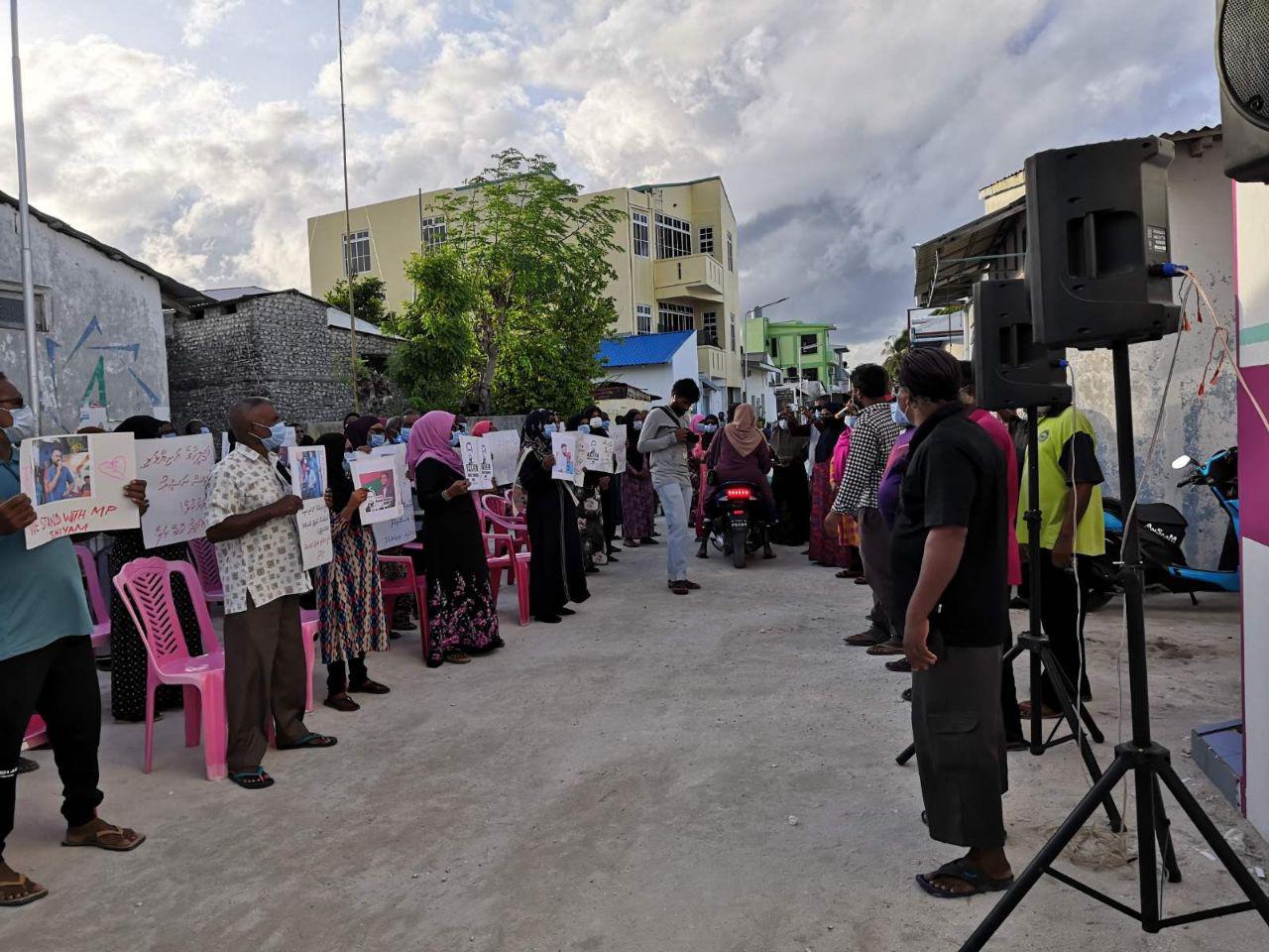 ނިއު ނޯމަލްގެ އުސޫލުތަކާއި އެއްގޮތަށް ނައިފަރުގައި ދާދިފަހުން ބޭއްވި މުޒާހަރާއެއް