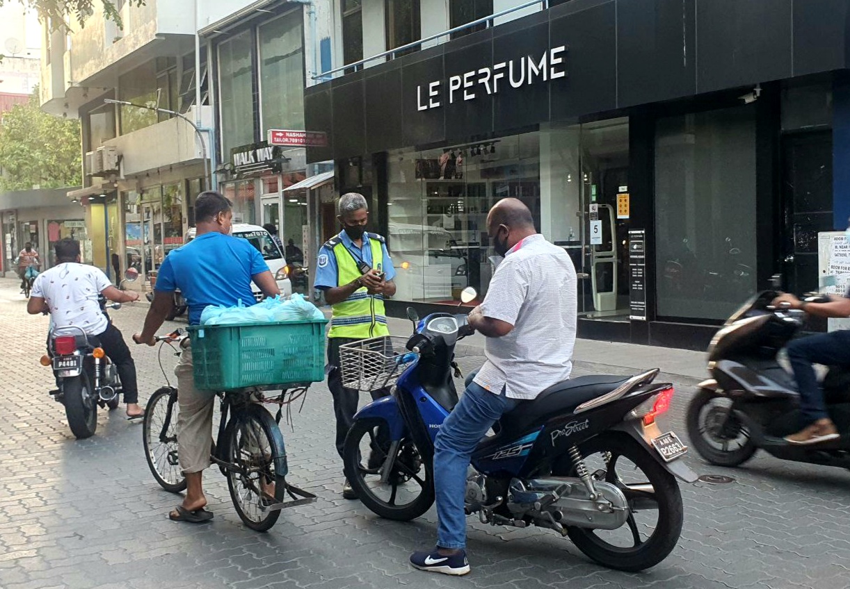 Police officers patrolling the streets during curfew. Photo: Shah, Ras Online