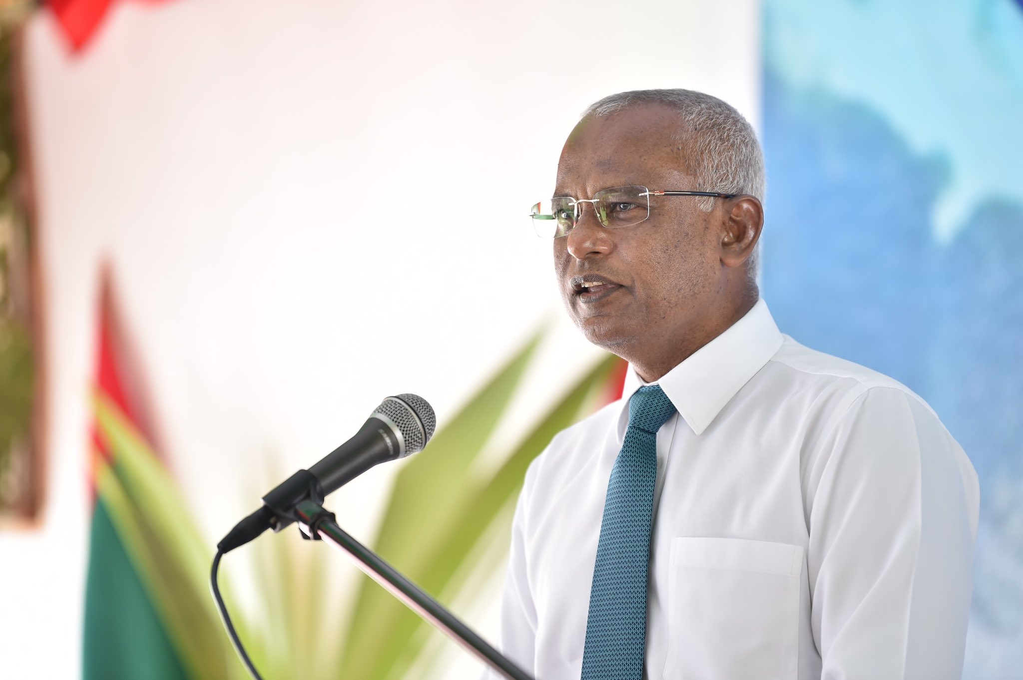 ދިވެހިން ލިބޭ ވަޒީފާ ތަކަށް ބޭރު މީހުން ގެނައުމުގެ ފުރުސަތެއް ނުދޭނަން: ރައީސް