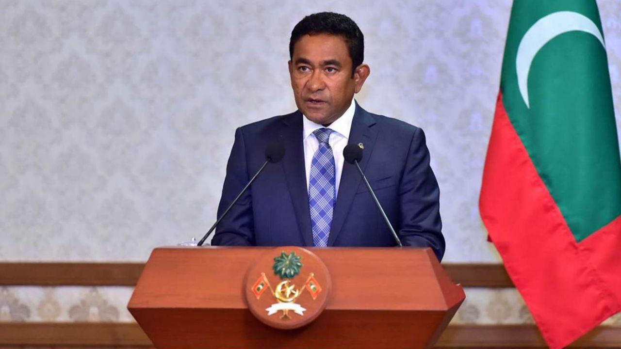 ރައީސް ޔާމީނާއި ދެކޮޅަށް ދައުލަތުން ހުށަހެޅި ހެކިންގެ ތެރޭގައި އެކުވެރި ސަން ސިޔާމާއި، އަދީބު