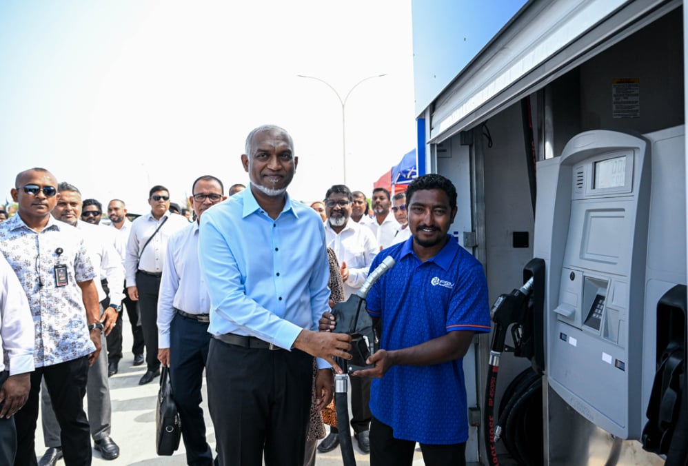 މަސްވެރިންނަށް ހެޔޮއަގުގައި ތެޔޮ ފޯރުކޮށްދޭން ޤާއިމްކުރި ފުރަަތަމަ ފިއުލް ސްކިޑް ހުޅުވައިފި