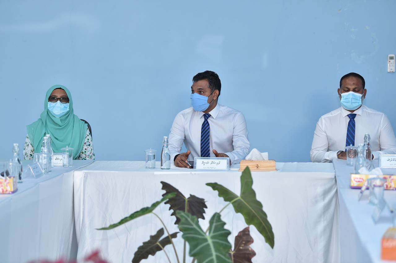 ފައިޞަލް ނަސީމް، ހުވަދުއަތޮޅު އުތުރުބުރީ ކައުންސިލާއި، ވިލިނގިލީ ރަށު ކައުންސިލްގެ މެންބަރުންނާ ބައްދަލުކުރެއްވުން