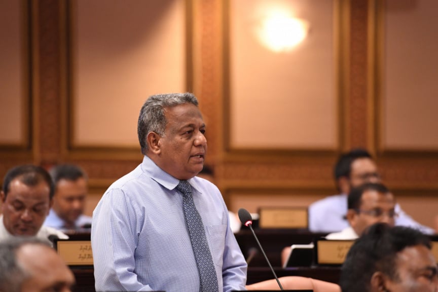 ނޫސްތަކަށް ބަޖެޓުން ފައިސާ ދިނުމަށް ރެޑްވޭވް ސަލީމް ގޮވާލައްވައިފި