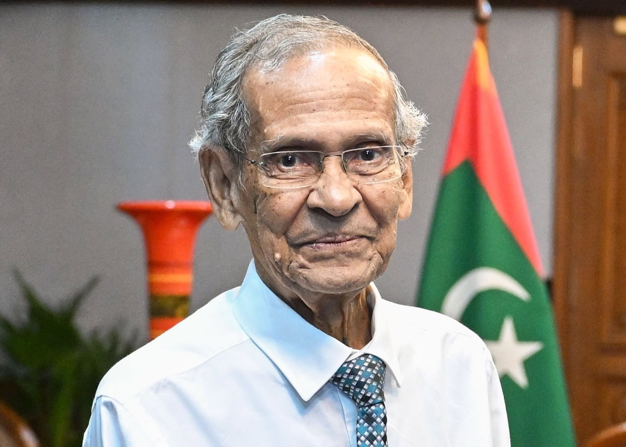 ނިޝާން ޢިއްޒުއްދީނުގެ ޢިއްޒަތުގެ ވެރިޔާ ޑޮކްޓަރ މުޙައްމަދު ޒާހިރު ޙުސައިން