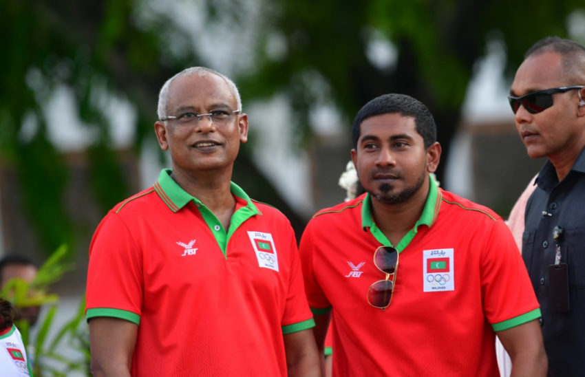 މިނިސްޓަރ މަޙްލޫފް (ކ) ރައީސް ޞާލިޙްގެ އަރިހުގައި