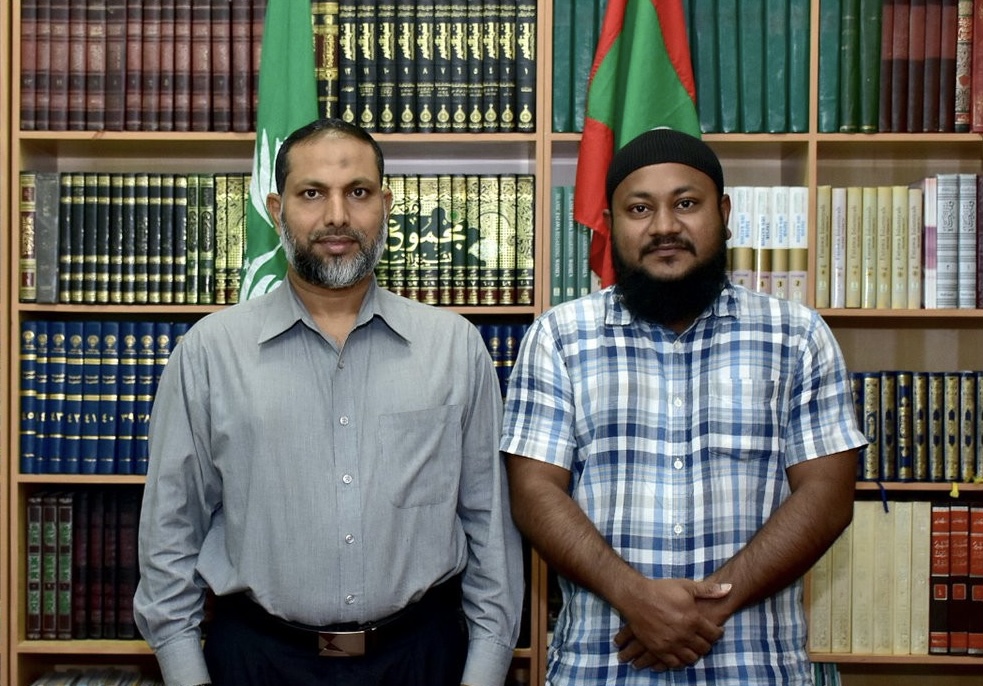 އިމްރާނަށް އޮޅުނީ ކަމަށް ވިދާޅުވެ ޒައިދާއި އިޔާޒު އިމްރާނުގެ ދިފާއުގައި ތެދުވެއްޖެ