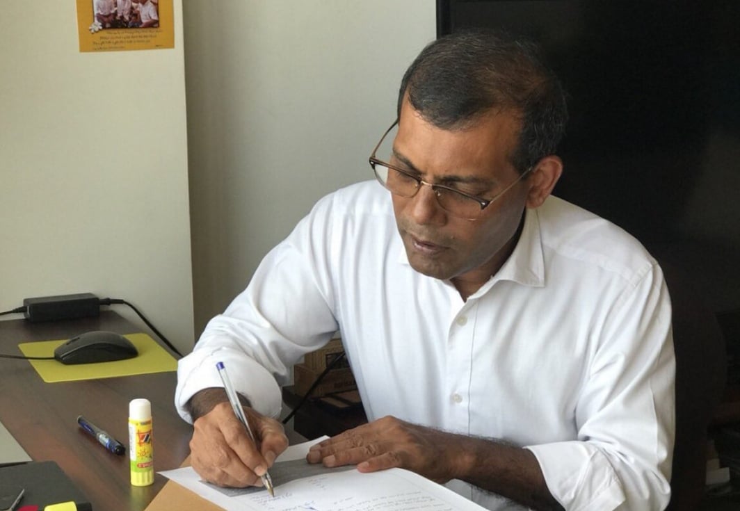 ބޮމުގެ ހަމަލާއާ ގުޅޭގޮތުން ރައީސް ނަޝީދު ބަޔާންދެއްވައިފި