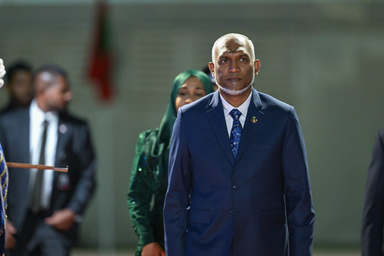 ޤައުމާއި މެދު ނުވިސްނާ ބަޔަކު ސިޔާސީ ބޭނުމަށް ކުރާކަންކަމަށް އަޅުގަނޑުމެން ލޯ ހުޅުވަންޖެހޭ: ރައީސް