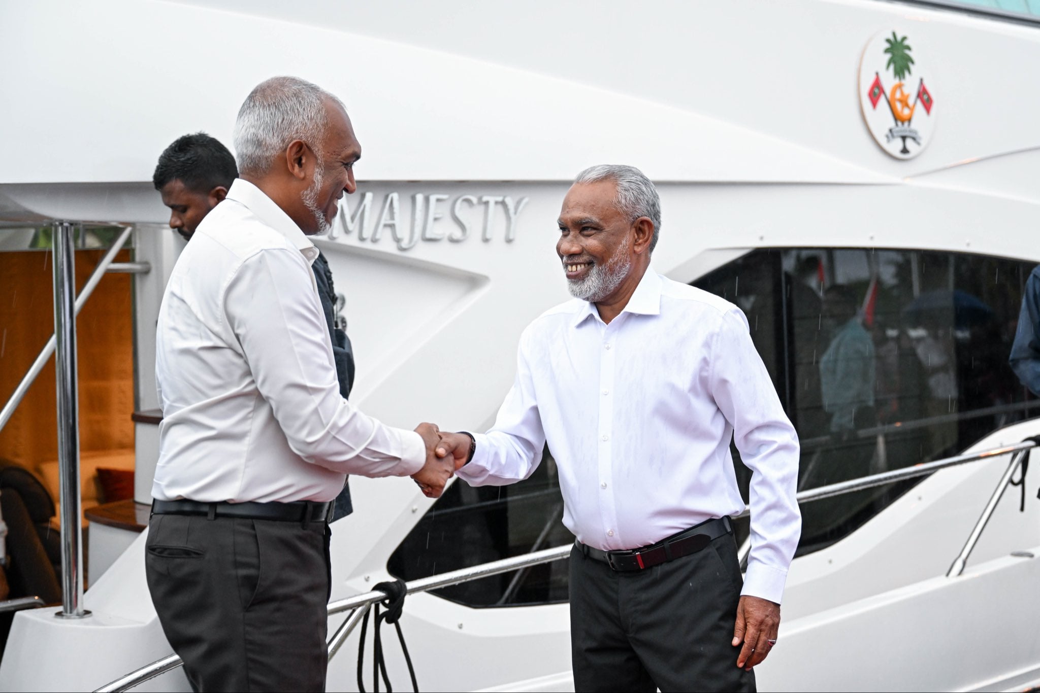 2 އަހަރުން މިހާގިނަ ތަރައްގީގެ މަޝްރޫއުތައް ހިންގި ވެރިކަމެއް އަދި ނާދޭ، ތަރައްޤީ ހުރީ މެކުހަށް ޖަހާފައި:އަދުރޭ