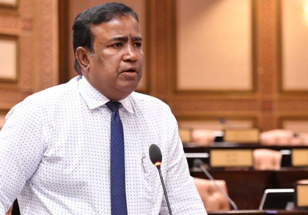 ކުރިއަށް އޮތީ އިންތިހާއަށް ބުރައާއި ތަކުލީފާ ކުރިމަތިލާން ޖެހޭނެ އަހަރެއް: ޣަފޫރު