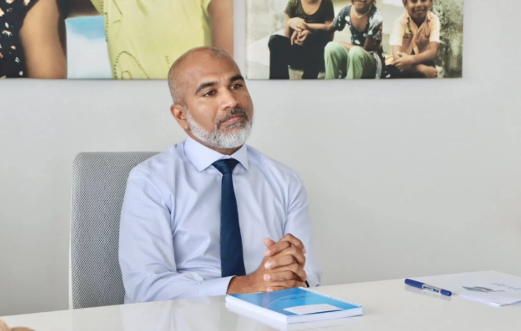 އެޑިއުކޭޝަން މިނިސްޓަރު ޑރ. އިސްމާއިލް ޝަފީއު