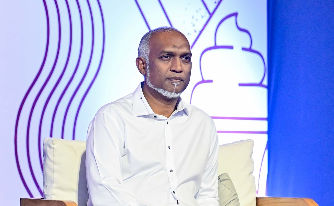 ރައީސުލްޖުމްހޫރިއްޔާ ޑރ. މުޙައްމަދު މުޢިއްޒު