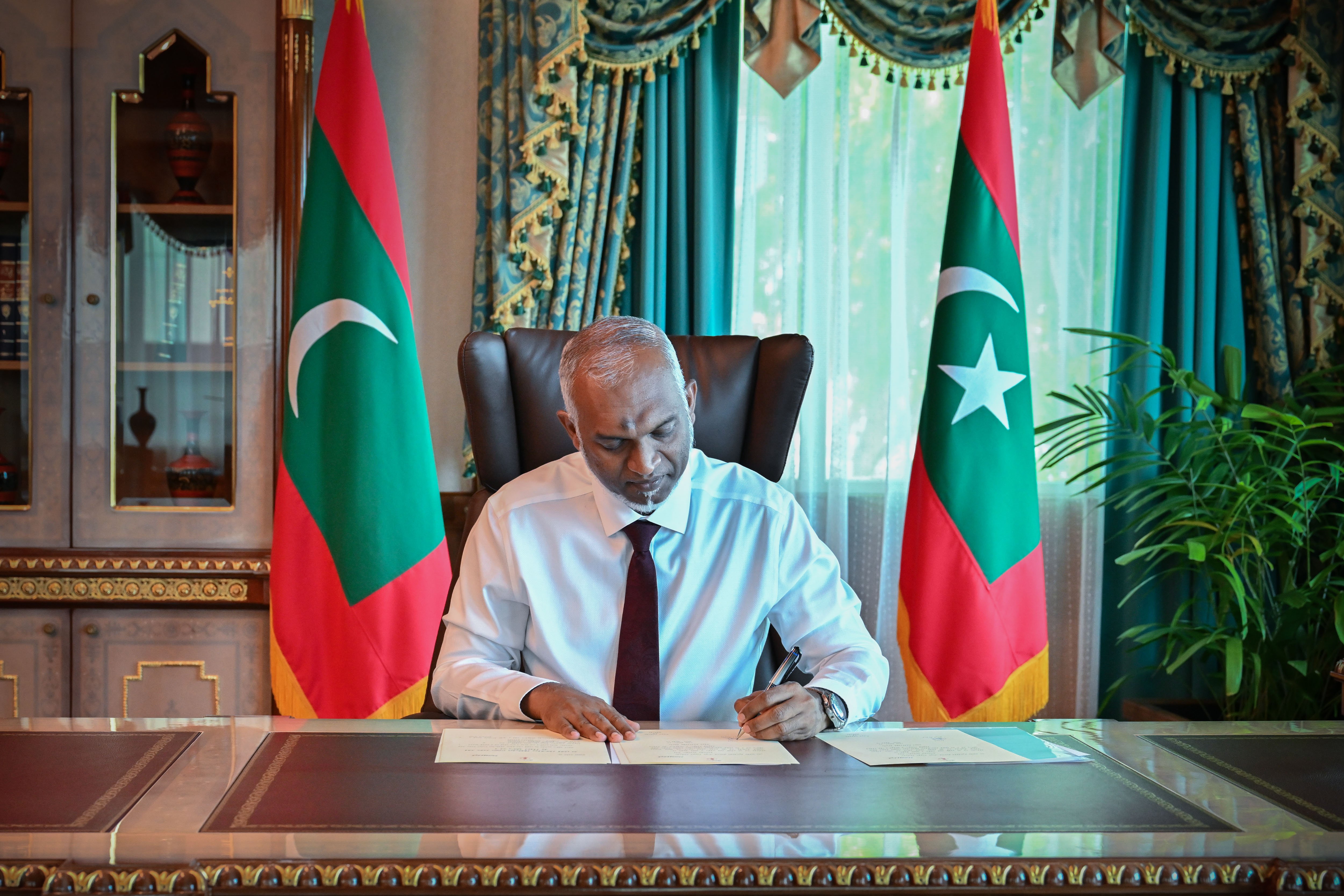 ރައީސް މުއިއްޒު