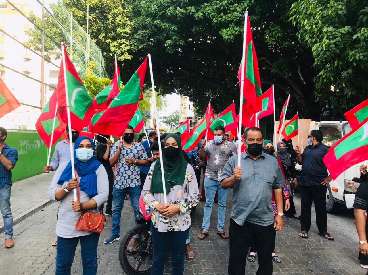 އިދިކޮޅު ކޯލިޝަންގެ މުޒާހަރާއެއްގެ ތެރެއިން