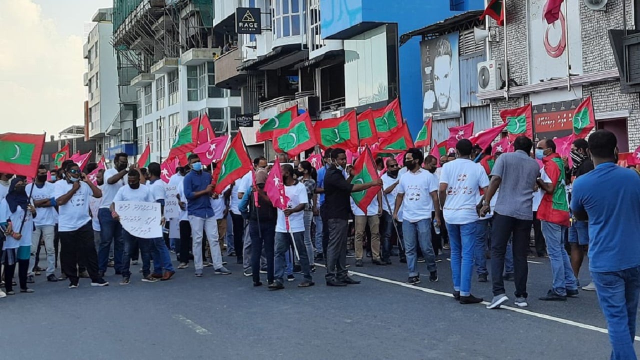 ޕީޕީއެމް އިން ބޭއްވި މުޒާހަރާއެއްގެ ތެރެއިން