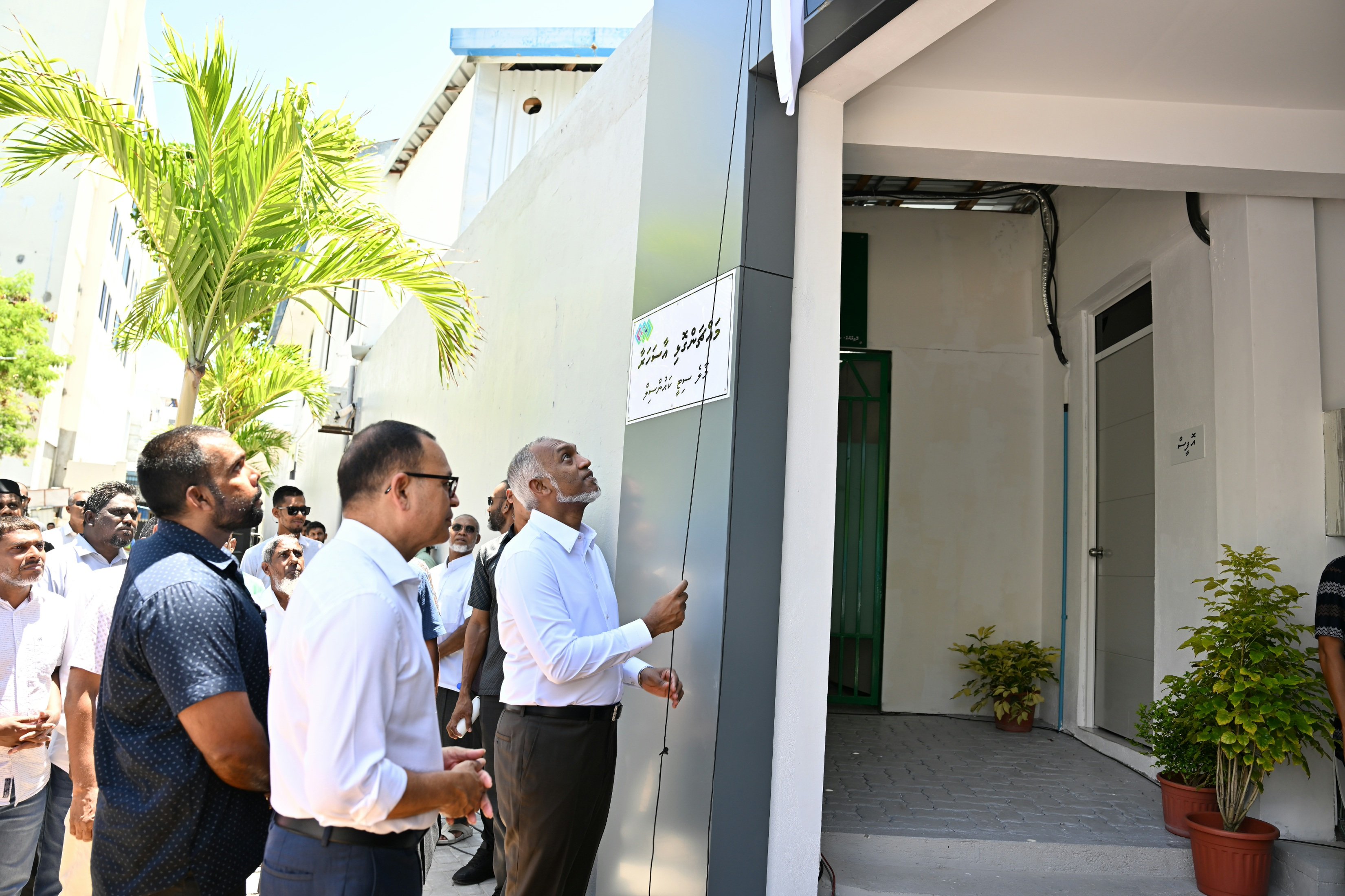 President inaugurates renovated Aasaharaa Mosque in Malé