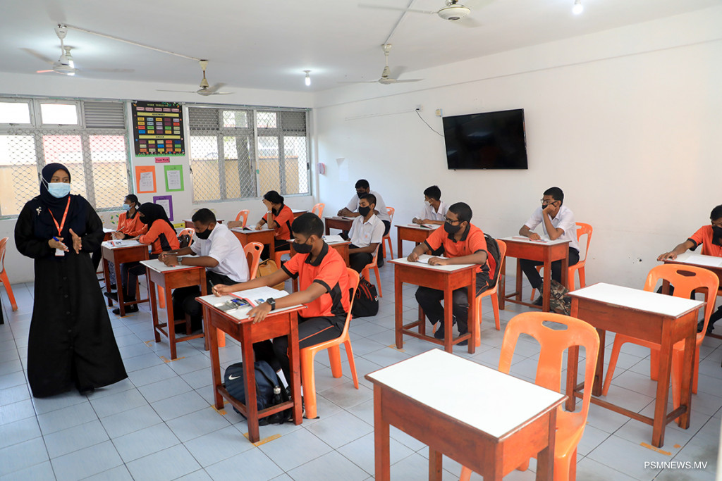 ކިޔެވުން ފެށުމުގެ މާކުރިން ޓެކްސްޓް ފޮތްތައް ދަރިވަރުންނާ ހަވާލު ކުރެވޭނެ: އެޑިޔުކޭޝަން