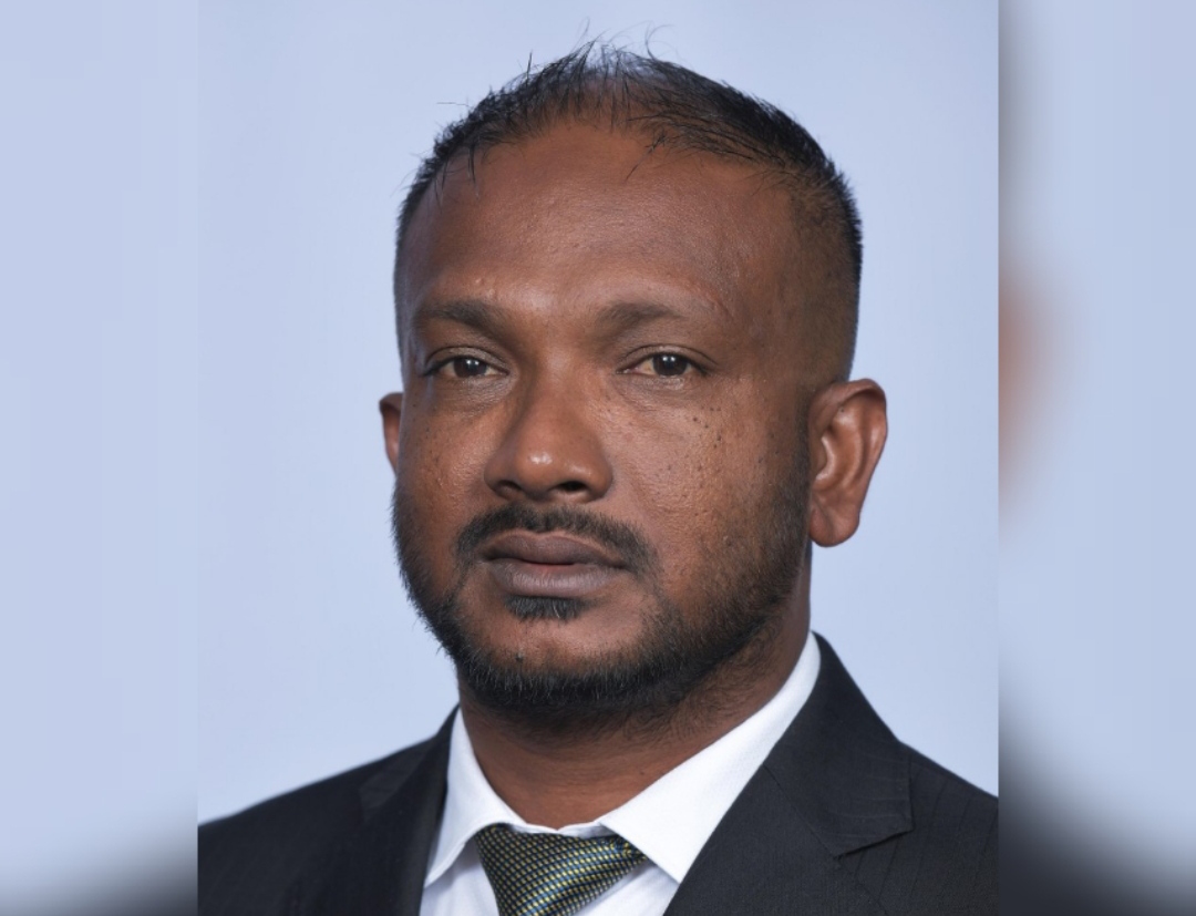 ޑެޕިއުޓީ މިނިސްޓަރ ނާސިހު، ސްޓޭޓް މިނިސްޓަރަކަށް