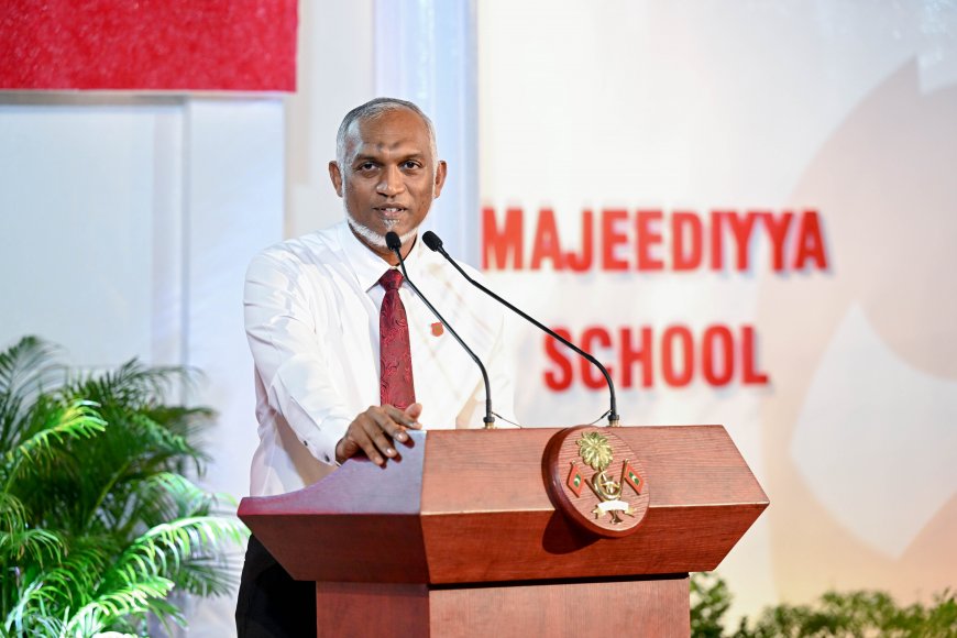 ރައީސުލްޖުމްހޫރިއްޔާ ޑރ. މުޙައްމަދު މުޢިއްޒު