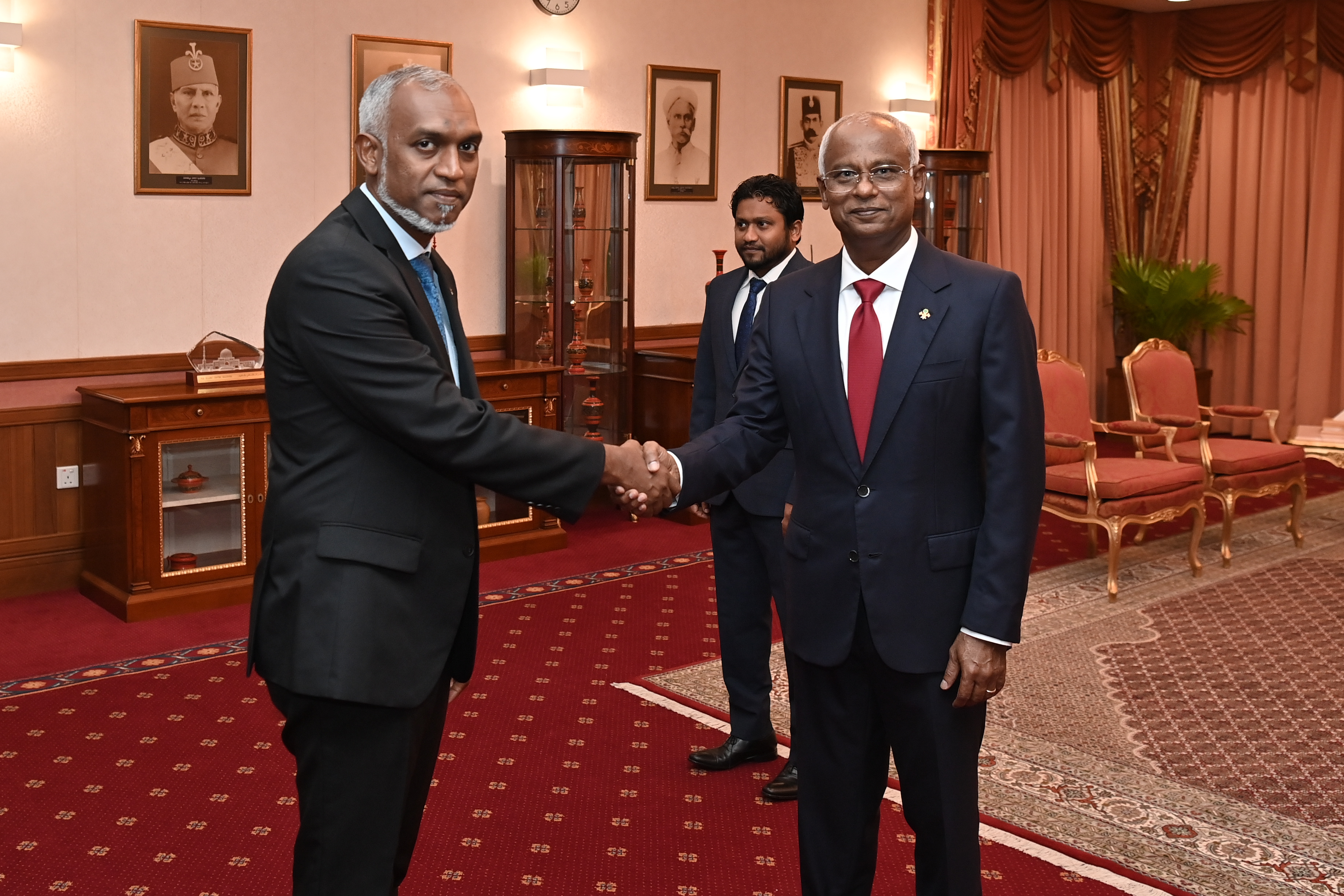 ހުރިހާ ވެސް މައްސަލައަކީ ސަރުކާރަށް ކަންކަން މެނޭޖްކުރަން ނޭނގުން: ރައީސް ސާލިޙް