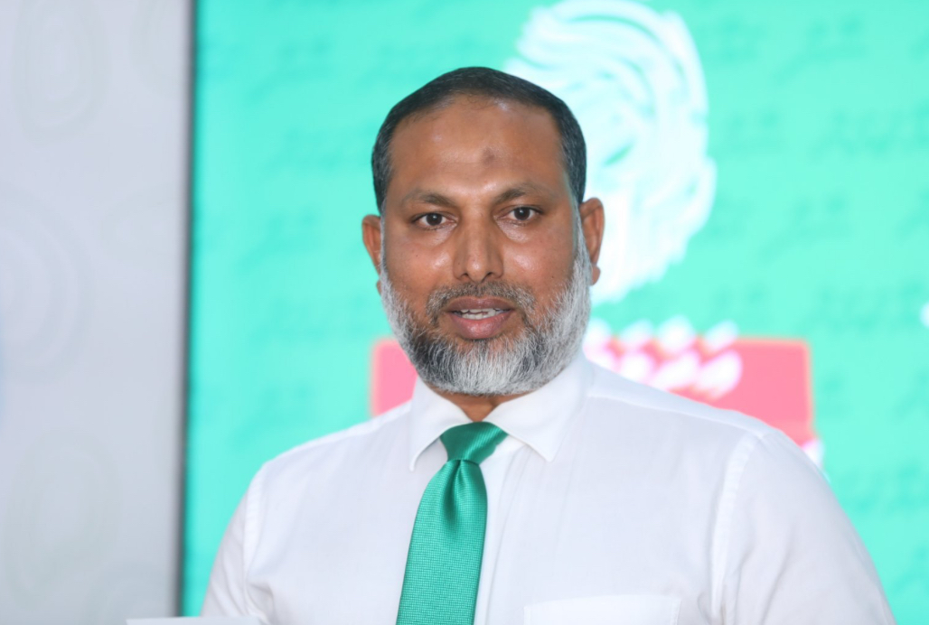 އިމްރާންގެ ސުވާލެއް؛ ރައްކާތެރިކަން ކަށަވަރުނުވާނަމަ މީހުން ލައިގެން ޓެކްސްފައިސާއިން އިސްރާފުކުރުމުގެ ބޭނުމަކީ ކޮބާ؟