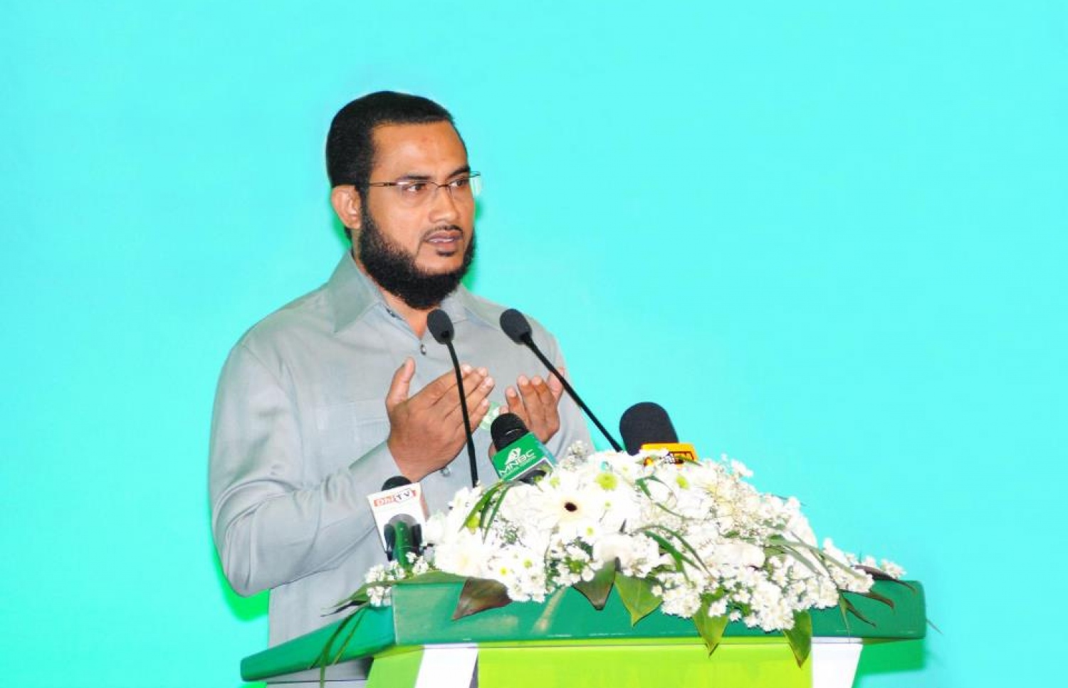 މީހުން ދިރިއުޅޭ ރަށްރަށުގައި ރާ ވިއްކަން ވަކާލާތުކުރާ މެމްބަރުންނަށް ވިސްނައިދޭން ނުކުންނަންޖެހޭ: އިލްޔާސް