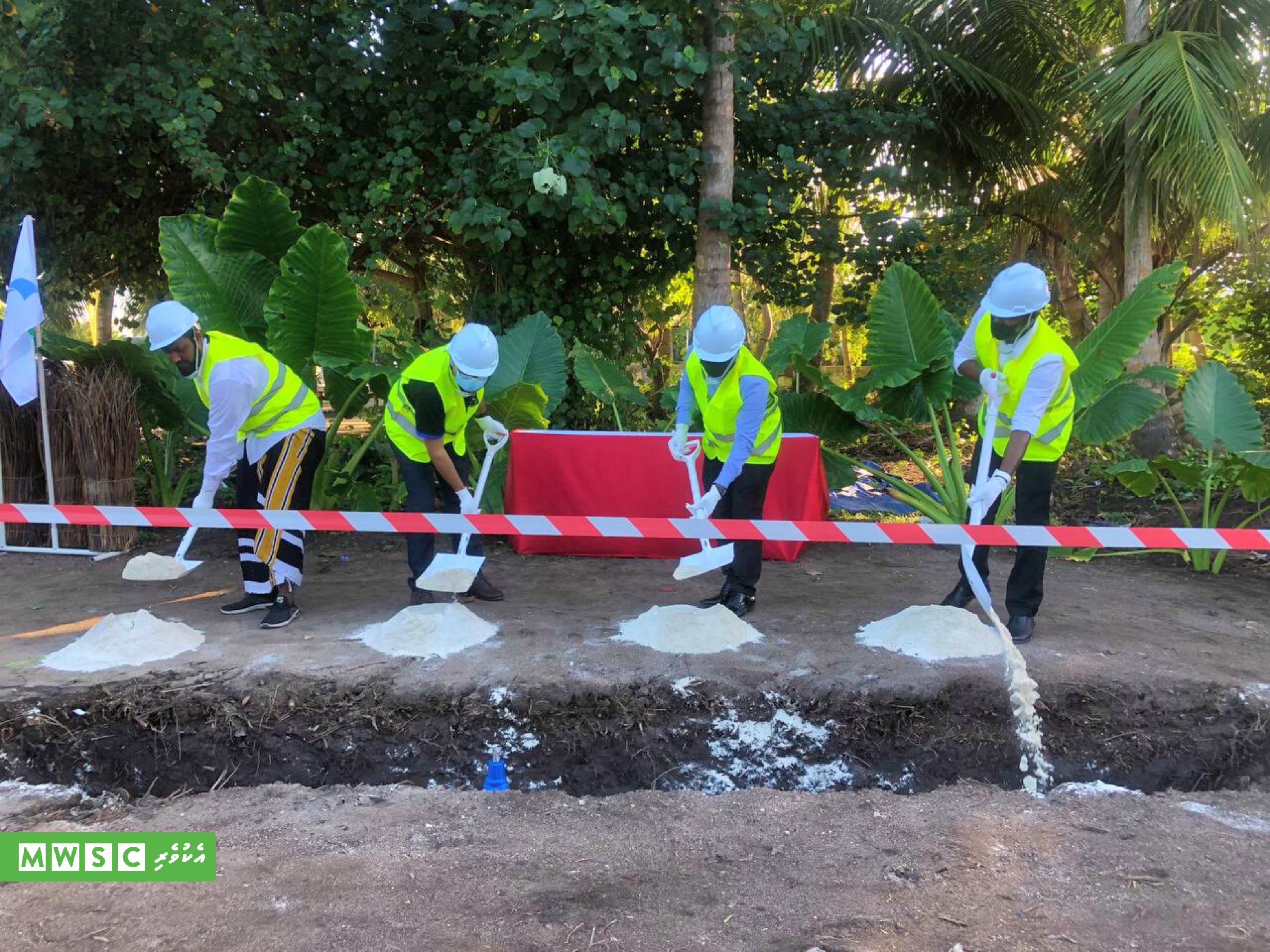 މާރަންދޫގައި ފެނާއި ނަރުދަމާގެ ހޮޅި ވަޅުލުމުގެ މަސައްކަތް ފަށައިފި