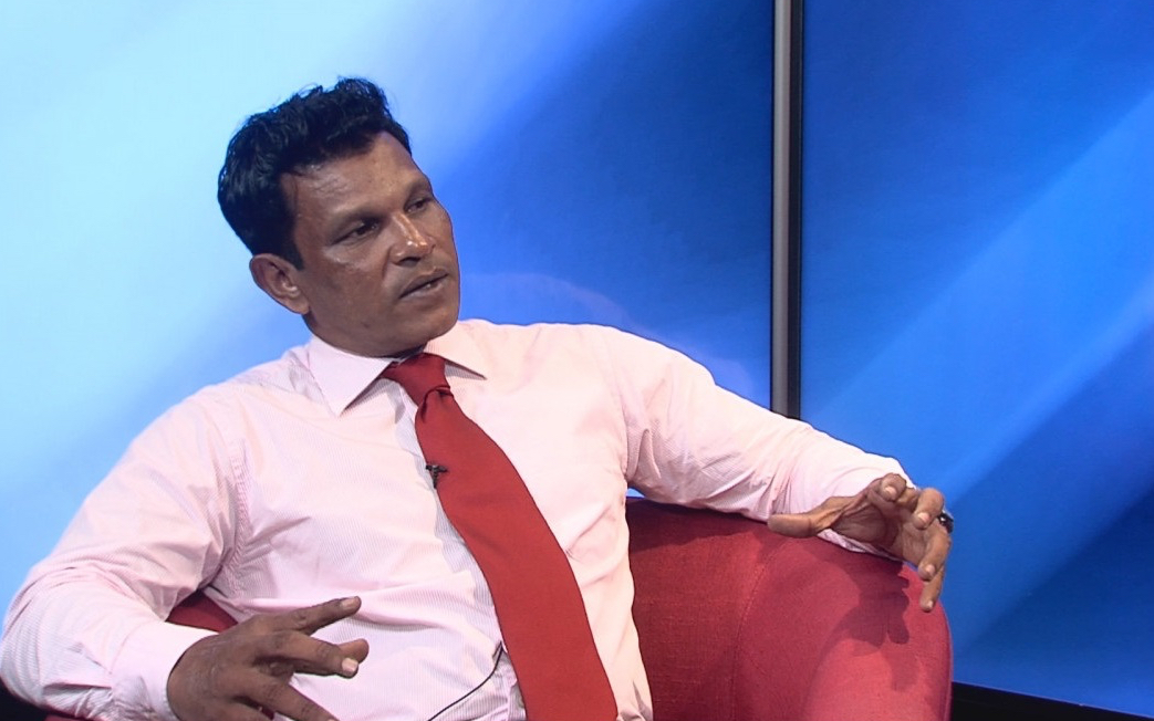 ޒަރިޔަންދު ވިދާޅުވީ ރައީސް މުޢިއްޒު އުޅުއްވަނީ ގާނޫނާ ހިލާފު ވިސްނުމެއް ގަބޫލުކުރުވުމަށް ކަމަށް