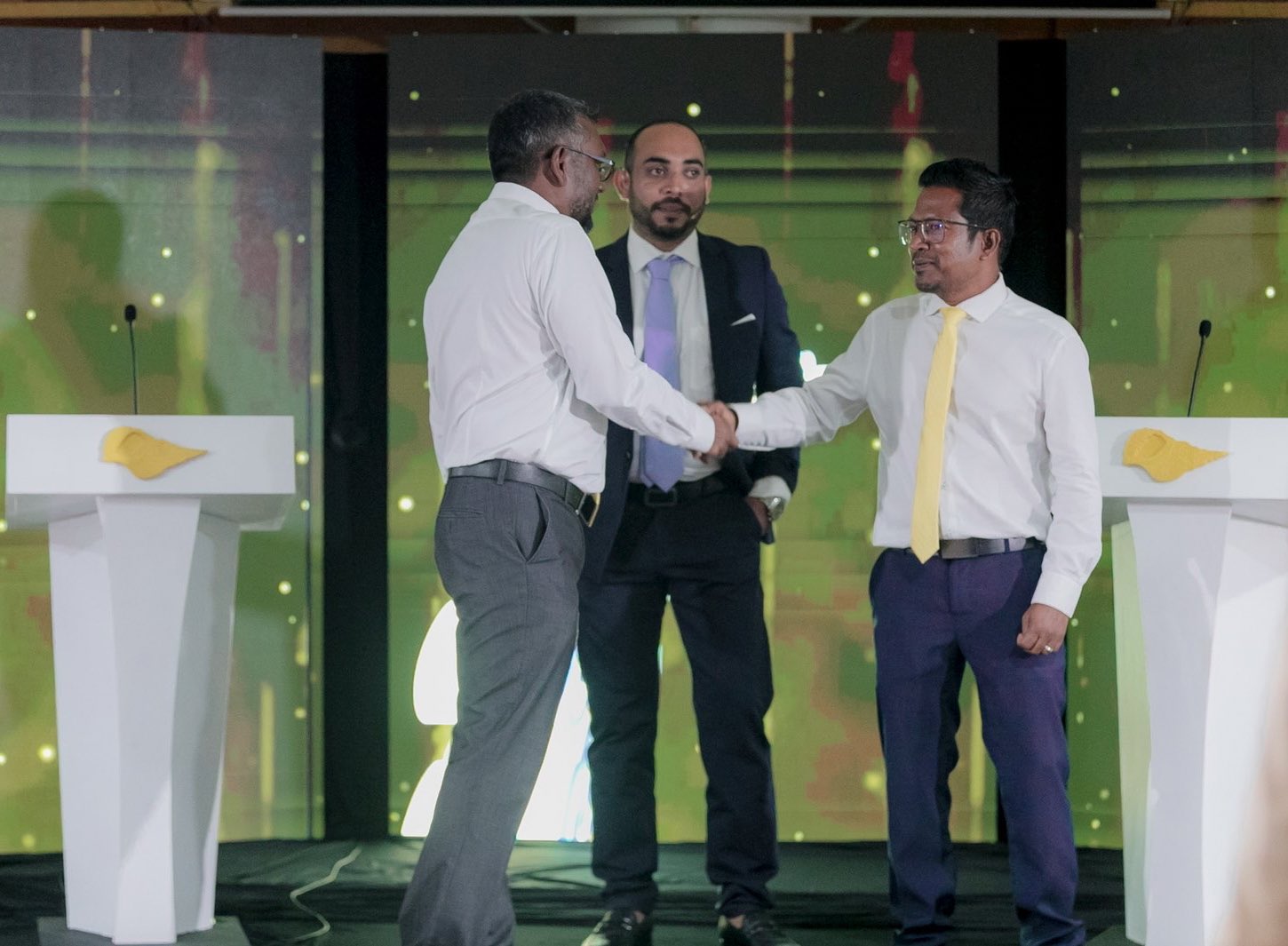 އިންތި ބަލި ގަބޫލު ކުރައްވައި ފައްޔާޒަށް މަރުހަބާ ވިދާޅުވެއްޖެ