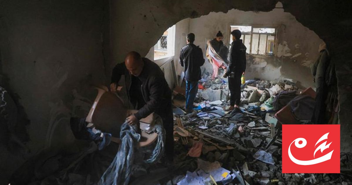 Gaza residents scavenge garbage for fuel as winter bites