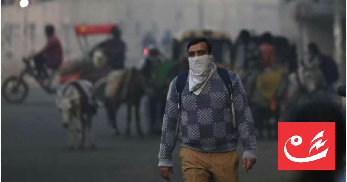Delhi shuts schools, halts construction as toxic smog engulfs capital