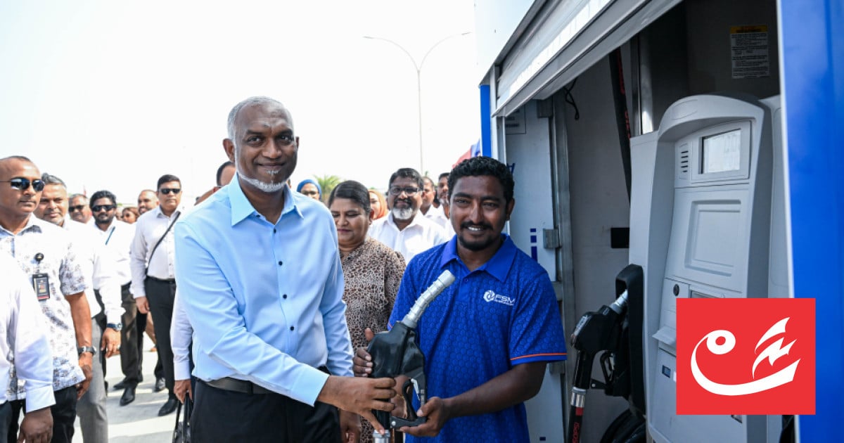 President inaugurates first fuel skid for fishermen in Dhuvaafaru
