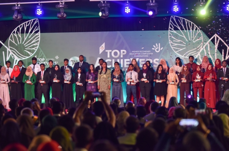 ޓޮޕްޓެން ޖަލްސާ އަންނަ އާދިއްތަ ދުވަހު