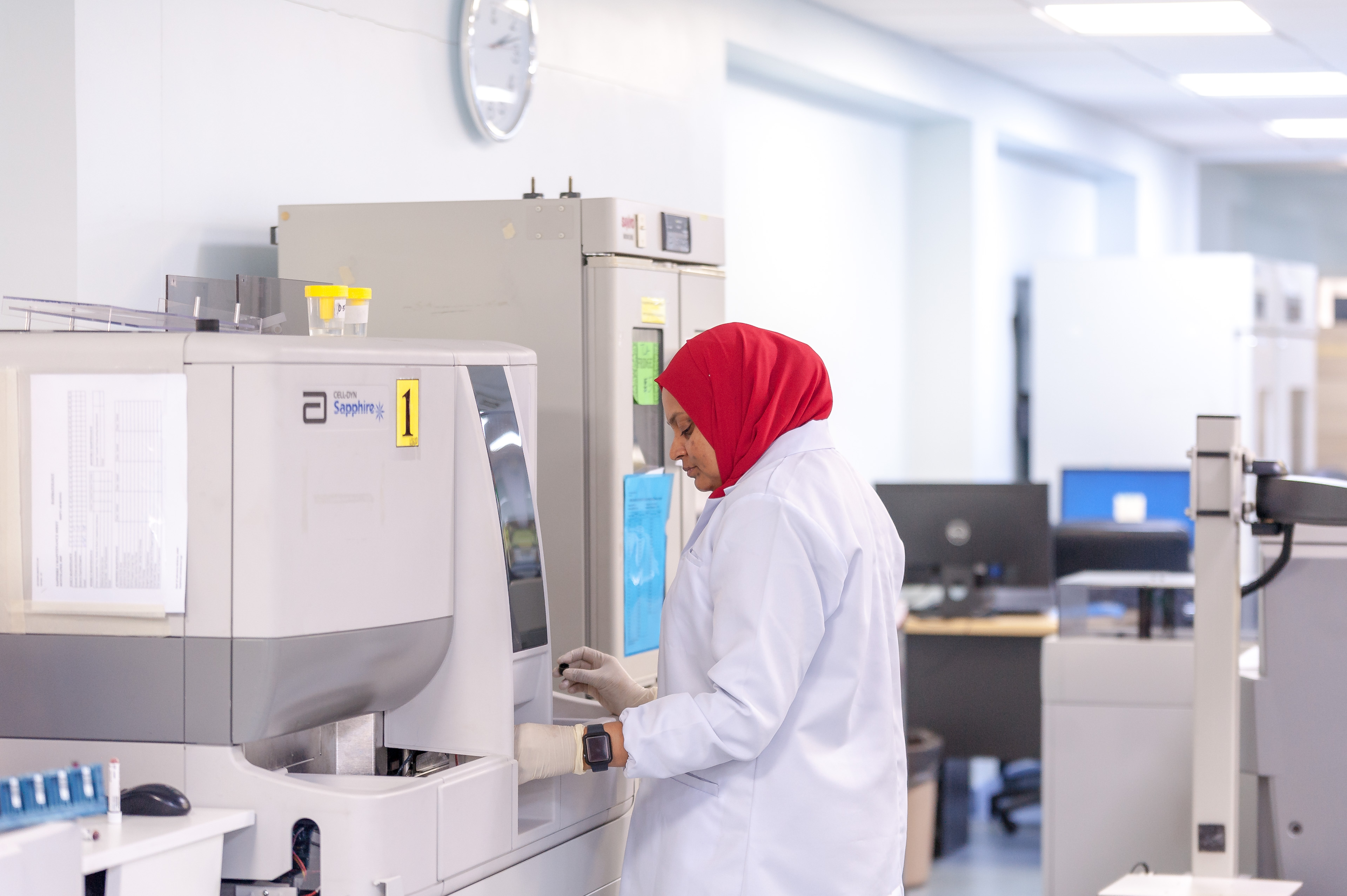 ހުރިހާ ރަށަކަށް ލެބޯރެޓަރީގެ ހިދުމަތް ފުޅާކުރަނީ