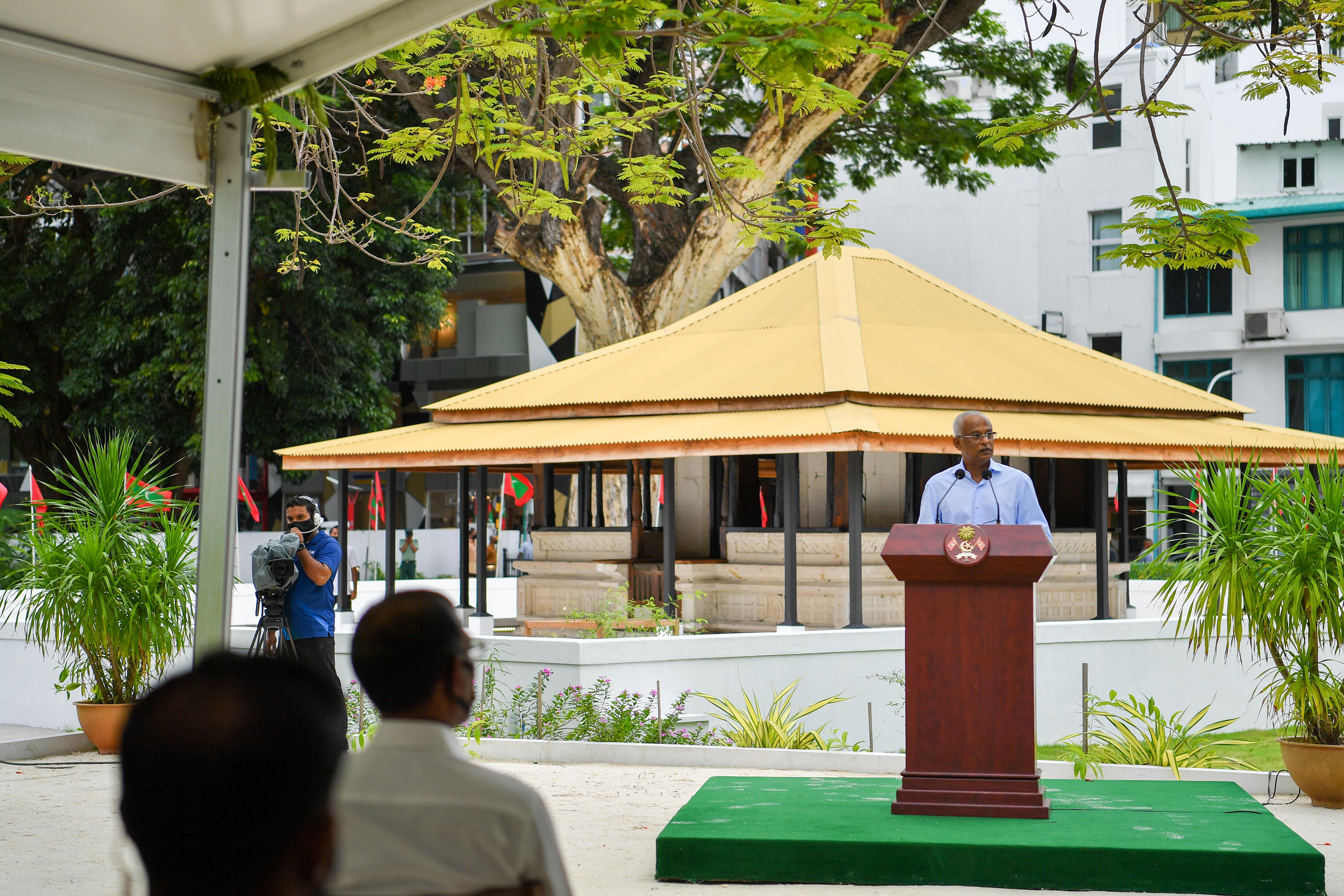 President Ibrahim Mohamed Solih speaking at the opening ceremony of the newly relocated and restored ‘Kalhuvakaru Mosque’. Photo: Presidents Office.