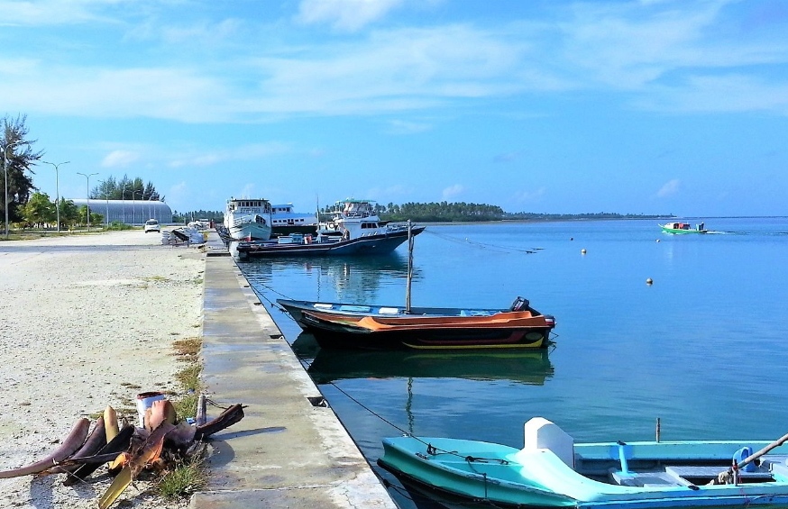 ހިތަދޫ ބަނދަރު ބޭނުންކުރާ ފަރާތްތަކުގެ އަތުން ފީ ނަގަން ފަށައިފި