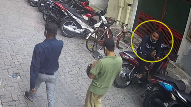 އެކައުންޓް ވެރިފަރާތަށް ނޭނގި ގިނައަދަދެއްގެ ފައިސާ ޓްރާންސްފަރ ކުރި ދެމީހަކު ހޯދަނީ!