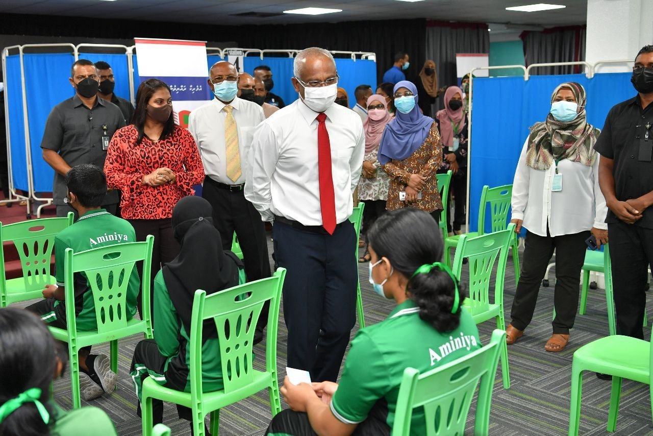 ސްކޫލް ކުދިންނަށް ވެކްސިން ދިނުމުގެ ޕްރޮގްރާމްގެ ތެރެއިން