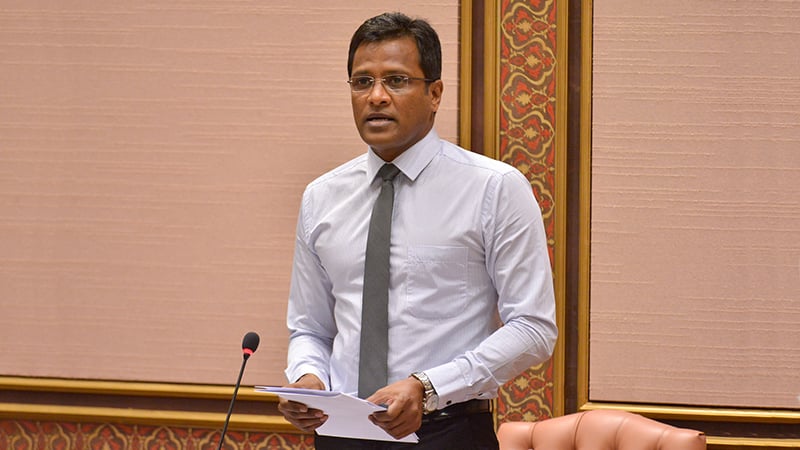 ލާދީނިއްޔަތު ވުޖޫދު ވެއްޖެނަމަ އެންމެ ފުރަތަމަވެސް ކޮކަޑިލާނީ އިސްލާމީ ތަޢުލީމަށް: އުމަރު ނަސީރު