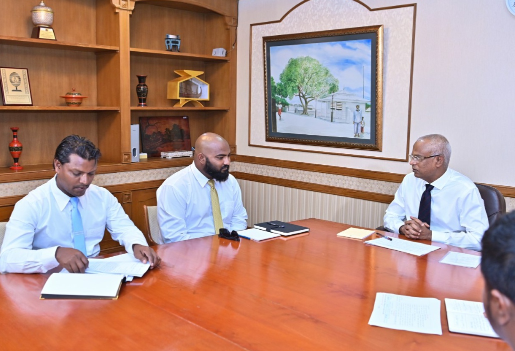 ސިޔާސަތަކީ ކައުންސިލްތަކުގެ ވިސްނުމާއި އެއްގޮތަށް މަޝްރޫޢުތައް ބައްޓަންކުރުން: ރައީސް