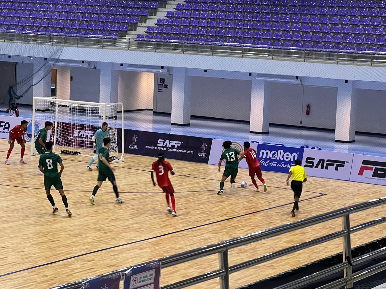 ފޮޓޯ : ރަސް އޮންލައިން